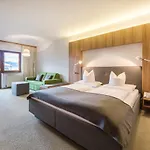 Hotel Superior Alpenhof 4*