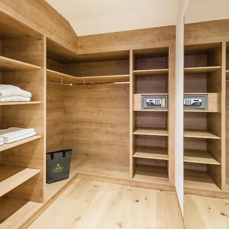 Superior Alpenhof Hotel 4*
