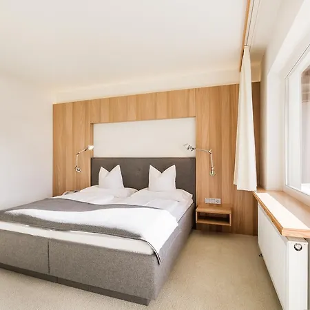 Ξενοδοχείο Superior Alpenhof 4*