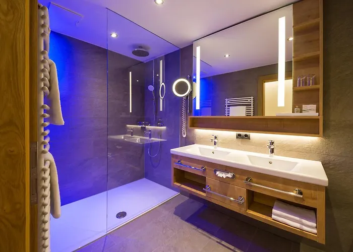 Hotell Superior Alpenhof 4*